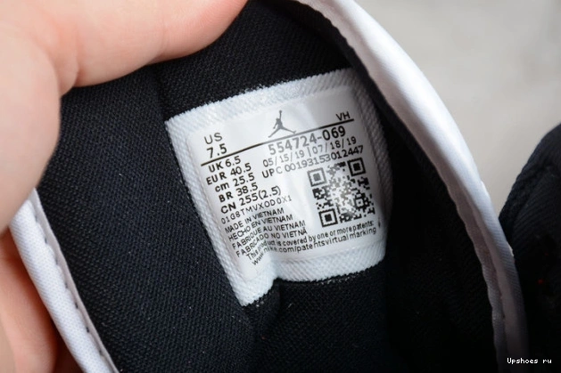 Mid Chicago Jordan 554724-069 Toe Air 1 0816